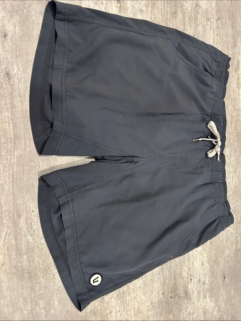 Vuori Navy gray Men's short size L